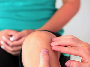 Education about knee pain caused by an auto accident