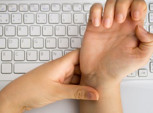 Carpal Tunnel Syndrome as a condition treatable with chiropractic care