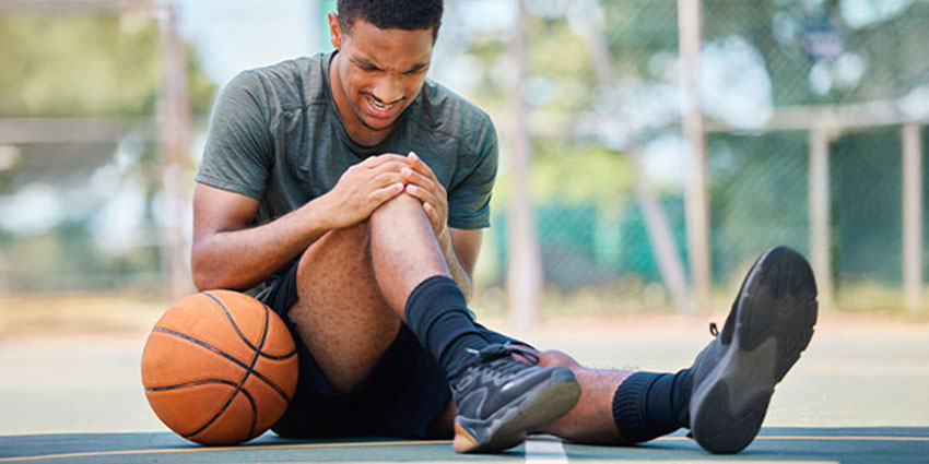 patient needing jumper's knee chiropractor in the Financial District, Downtown San Francisco