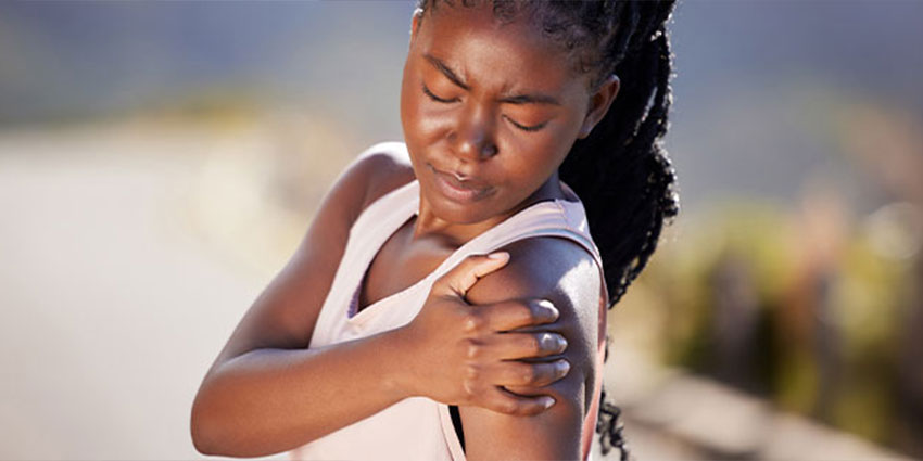 patient needing shoulder tendinopathy chiropractor in the Financial District, Downtown San Francisco